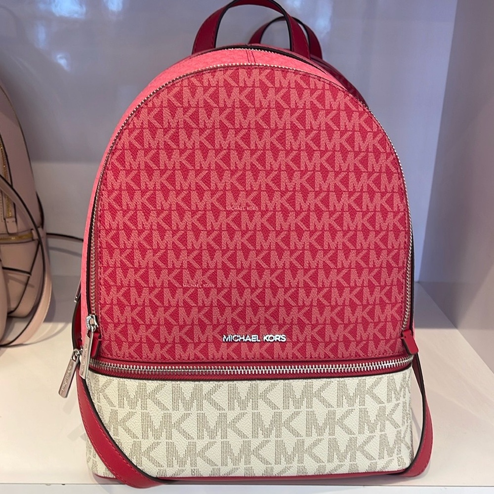 MICHAEL KORS Rhea Medium Zip Color-Block Signature Logo Backpack
DKRSPBRYMLT
NWT - Picture 4 of 16